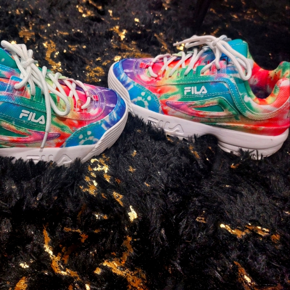 Tye dye Fila Size 6